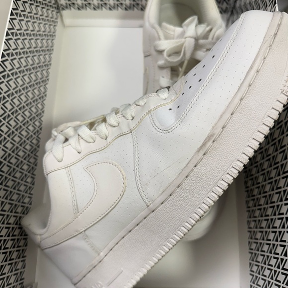 Nike Men's AF1 82’ White Sneakers - Picture 3 of 7